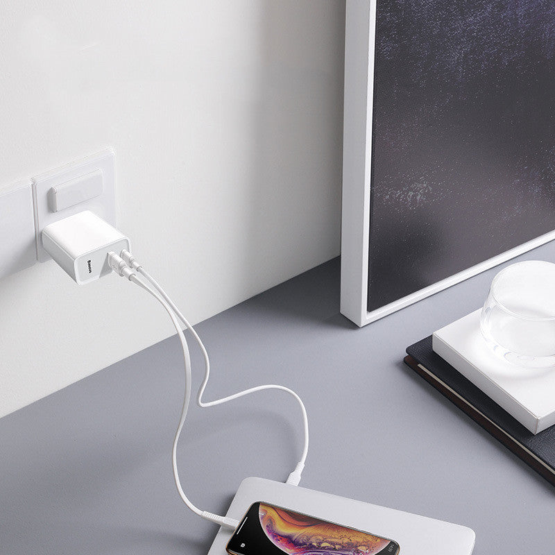 PD Fast Charging USB Power Adapter For Phone And Tablet